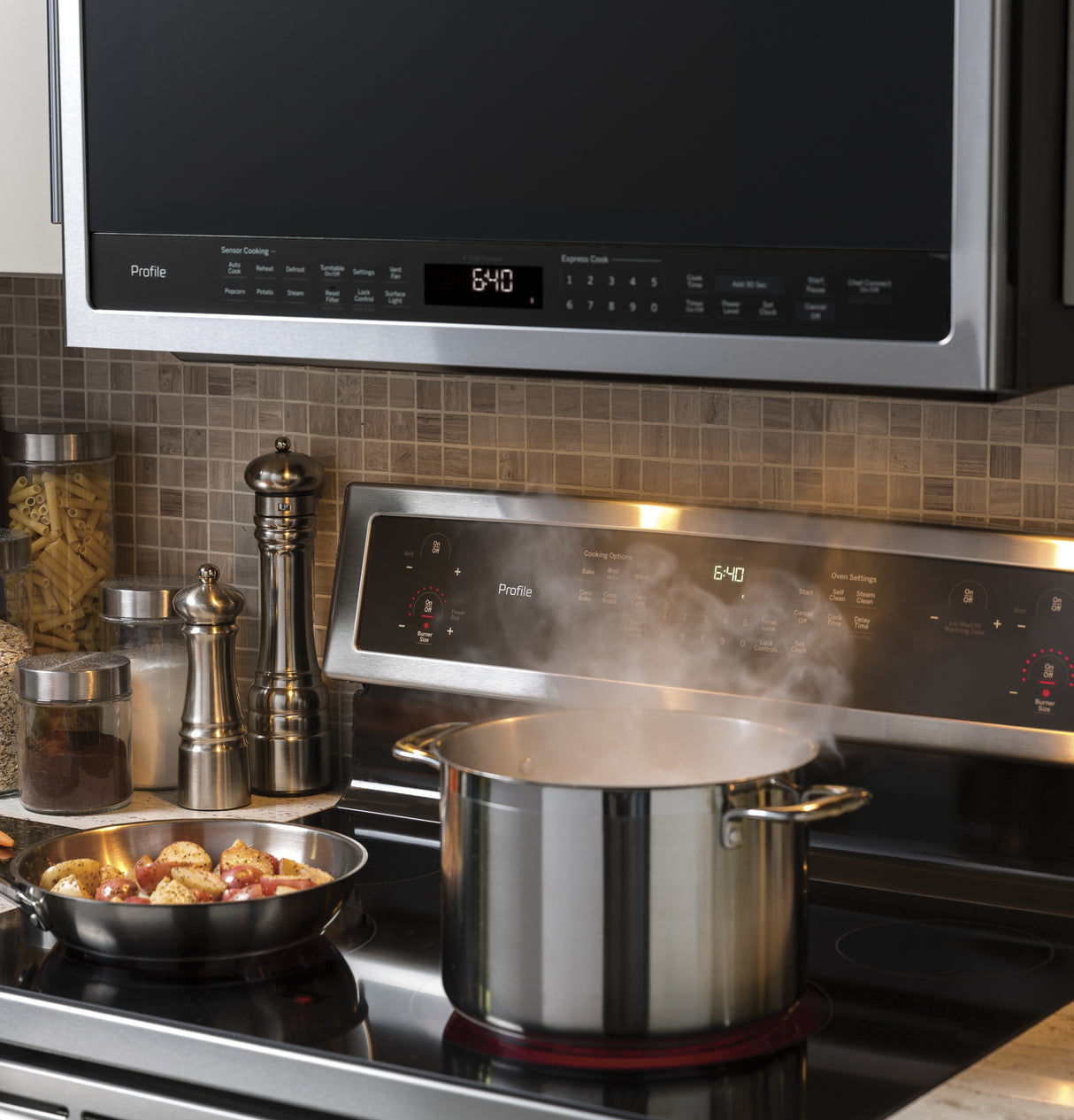 GE APPLIANCES GE(R) 1.7 Cu. Ft. Over-the-Range Microwave Oven -  (JVM6172SKSS)