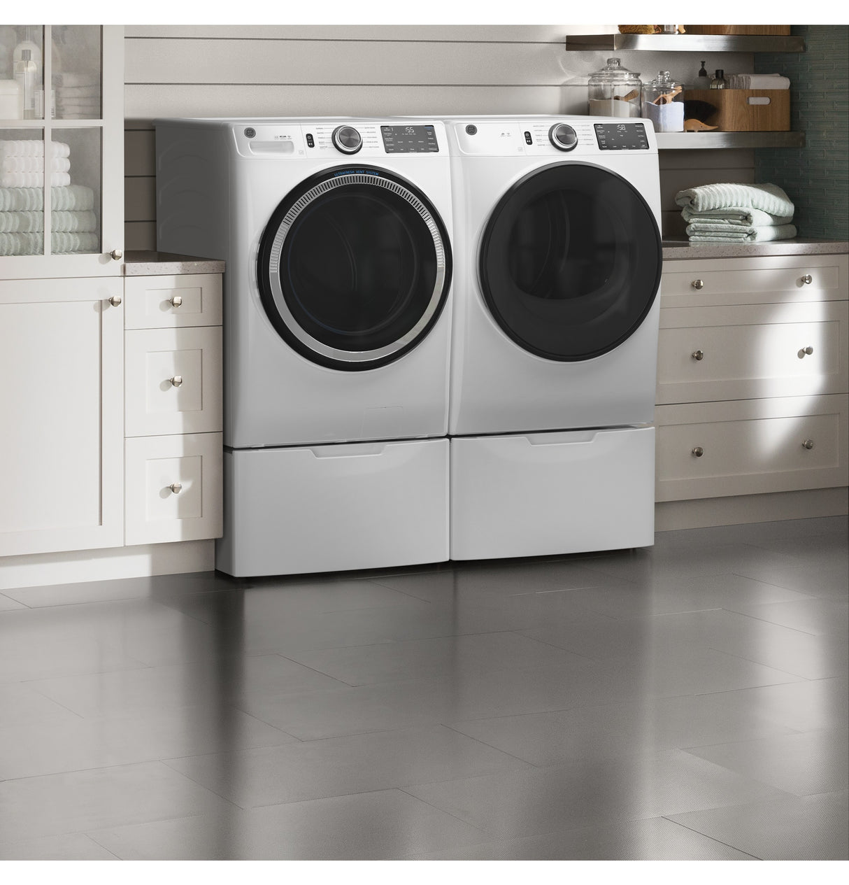 GE APPLIANCES GE(R) ENERGY STAR(R) 7.8 cu. ft. Capacity Smart Front Load Electric Dryer with Sanitize Cycle -  (GFD55ESSNWW)