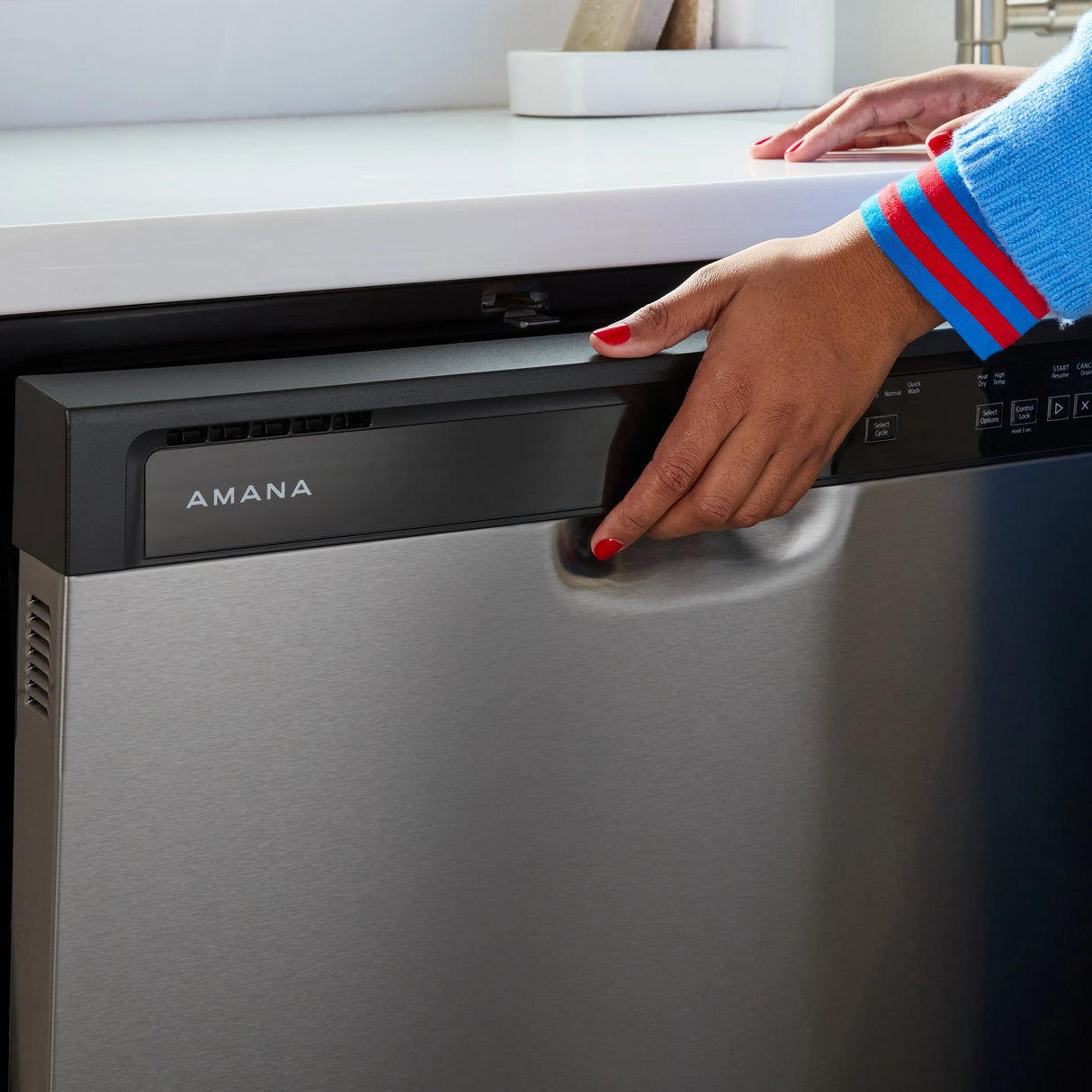 AMANA  Dishwasher with Midnight Interior - Stainless Steel (ADFS2524RS)