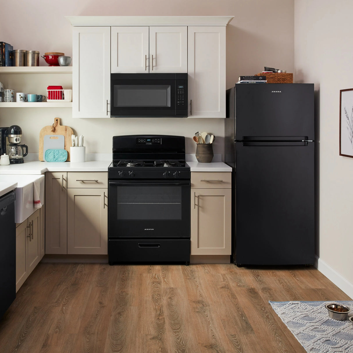 AMANA  30-inch Electric Range with Extra-Large Oven Window - Black (AER6303MFB)