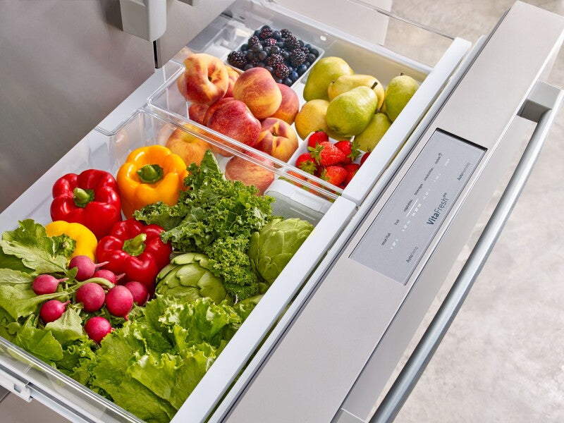 BOSCH 800 Series French Door Bottom Mount Refrigerator 36'' Easy clean - Stainless steel (with anti-fingerprint) (B36CL80SNS)