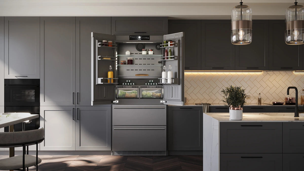 LIEBHERR  Refrigerator-Freezer Combination with BioFresh - Stainless (CBS2092G)