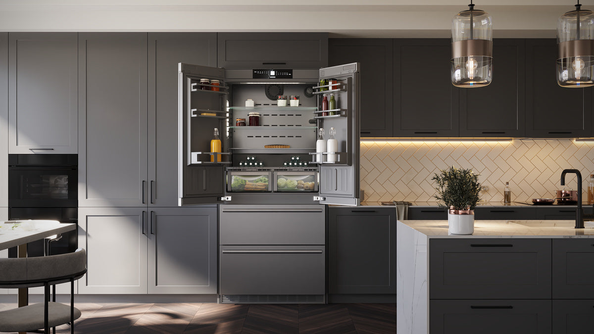 LIEBHERR  Refrigerator-Freezer Combination with BioFresh, left fix/right fix Hinged - Stainless (CBS2092G)