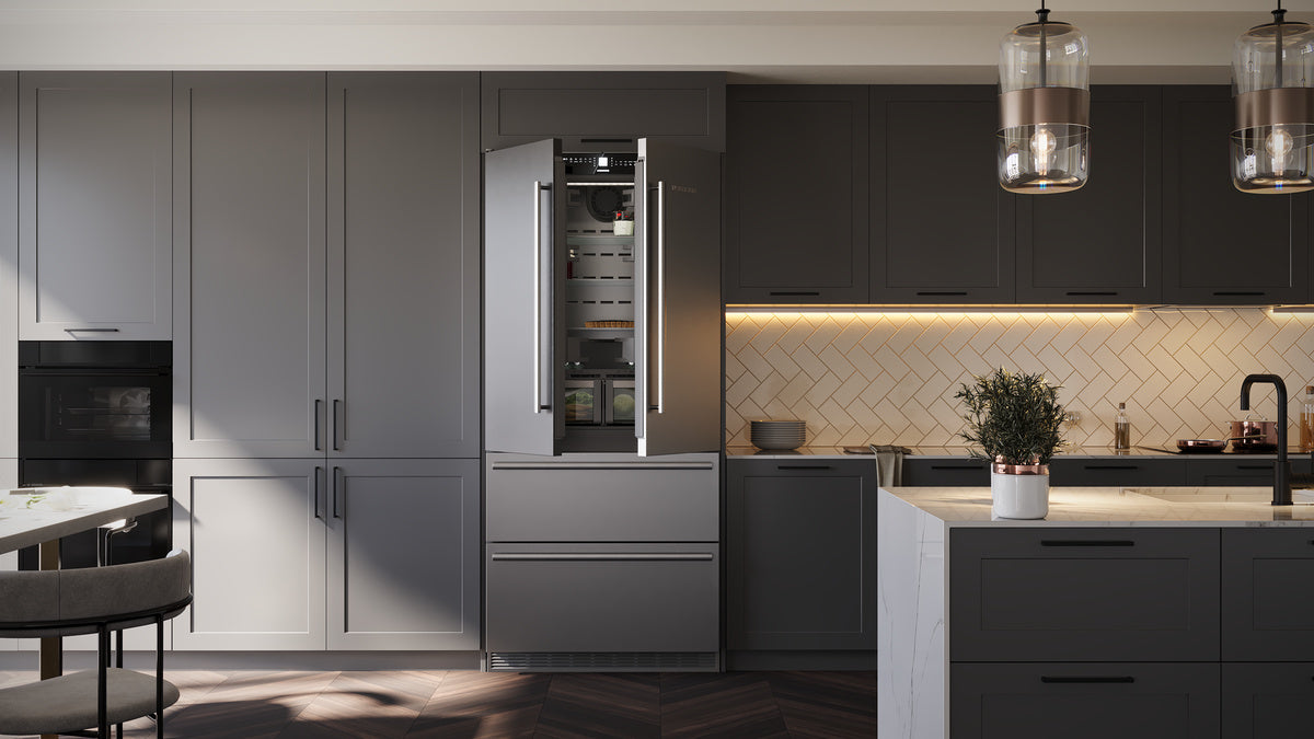 LIEBHERR  Refrigerator-Freezer Combination with BioFresh, left fix/right fix Hinged - Stainless (CBS2092G)