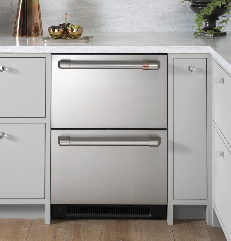 CAFE  Caf? 5.7 Cu. Ft. Built-in Dual-drawer Refrigerator - Matte White (CDE06RP4NW2)