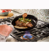 CAFE  Caf? 36" Commercial-style Gas Rangetop With 6 Burners (natural Gas) - Matte White (CGU366P4TW2)