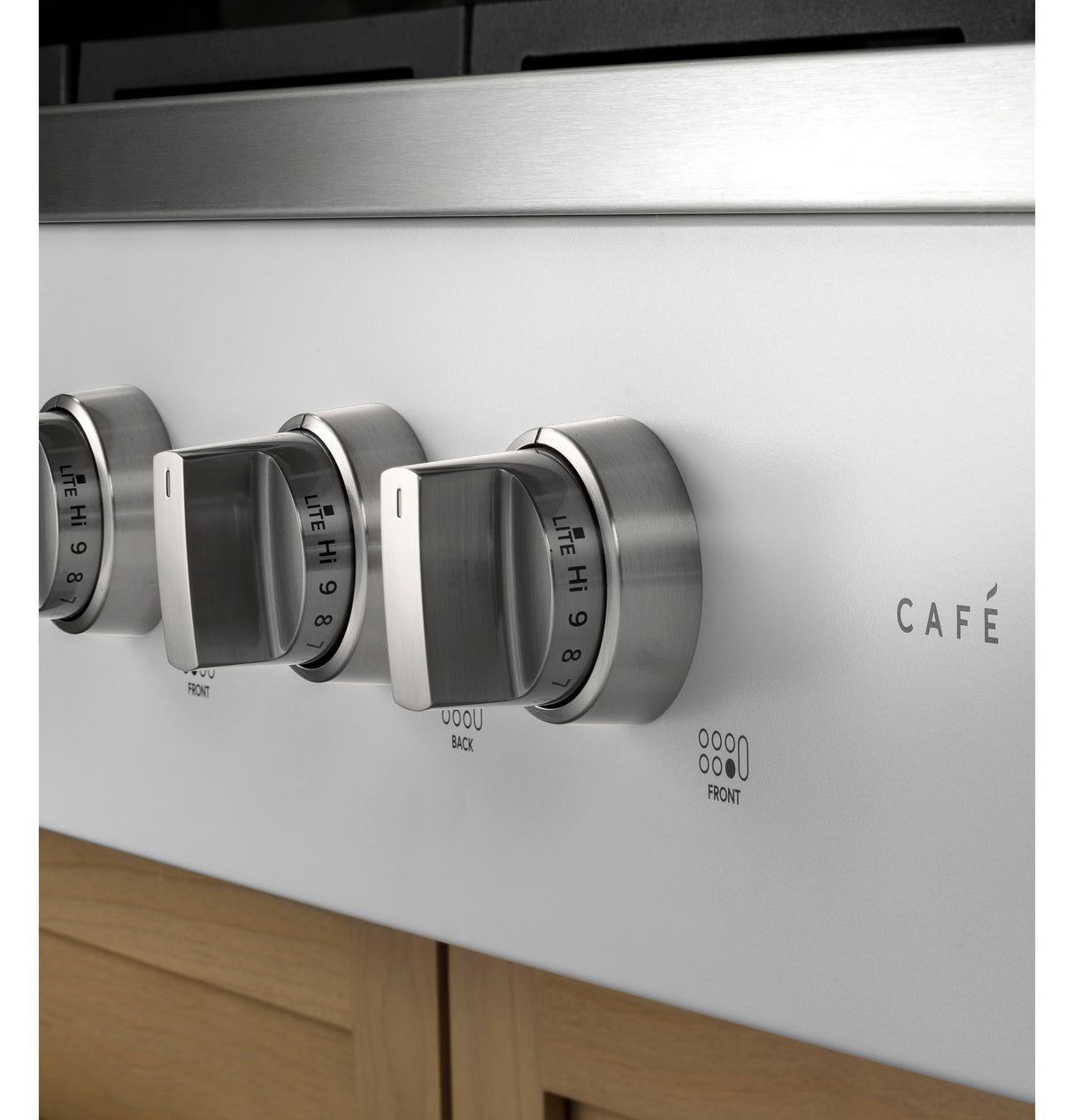 CAFE  Caf? 36" Commercial-style Gas Rangetop With 6 Burners (natural Gas) - Matte White (CGU366P4TW2)