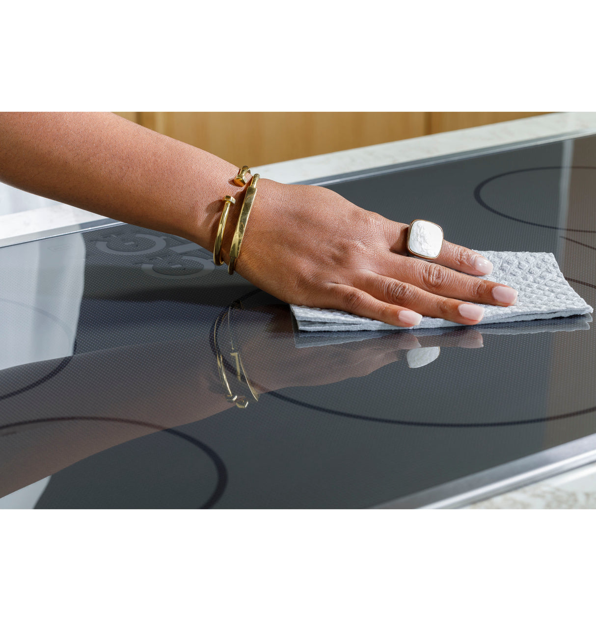 CAFE  Caf? Series 30" Built-in Touch Control Induction Cooktop - Black (CHP90301TBB)