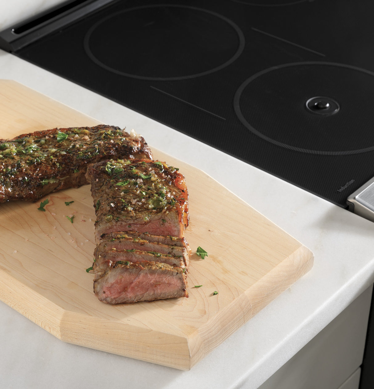 Cafe  CAF?™ 30" Smart Slide-In, Front-Control, Induction and Convection Range with In-Oven Camera in Platinum Glass - Platinum Glass (CHS90XM2NS5)