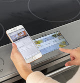 Cafe  CAF?™ 30" Smart Slide-In, Front-Control, Induction and Convection Range with In-Oven Camera in Platinum Glass - Platinum Glass (CHS90XM2NS5)