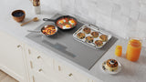 THERMADOR  Liberty® Induction Cooktop 30'' Titanium Gray, Without Frame - Titanium Gray (CIT30FBG)