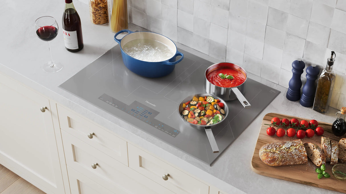 THERMADOR  Liberty® Induction Cooktop 30'' Titanium Gray, Without Frame - Titanium Gray (CIT30FBG)