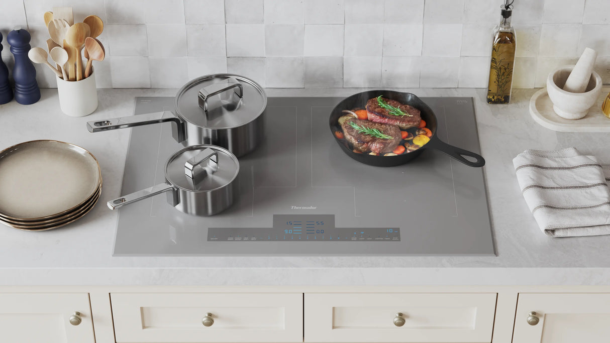 THERMADOR  Liberty® Induction Cooktop 30'' Titanium Gray, Without Frame - Titanium Gray (CIT30FBG)