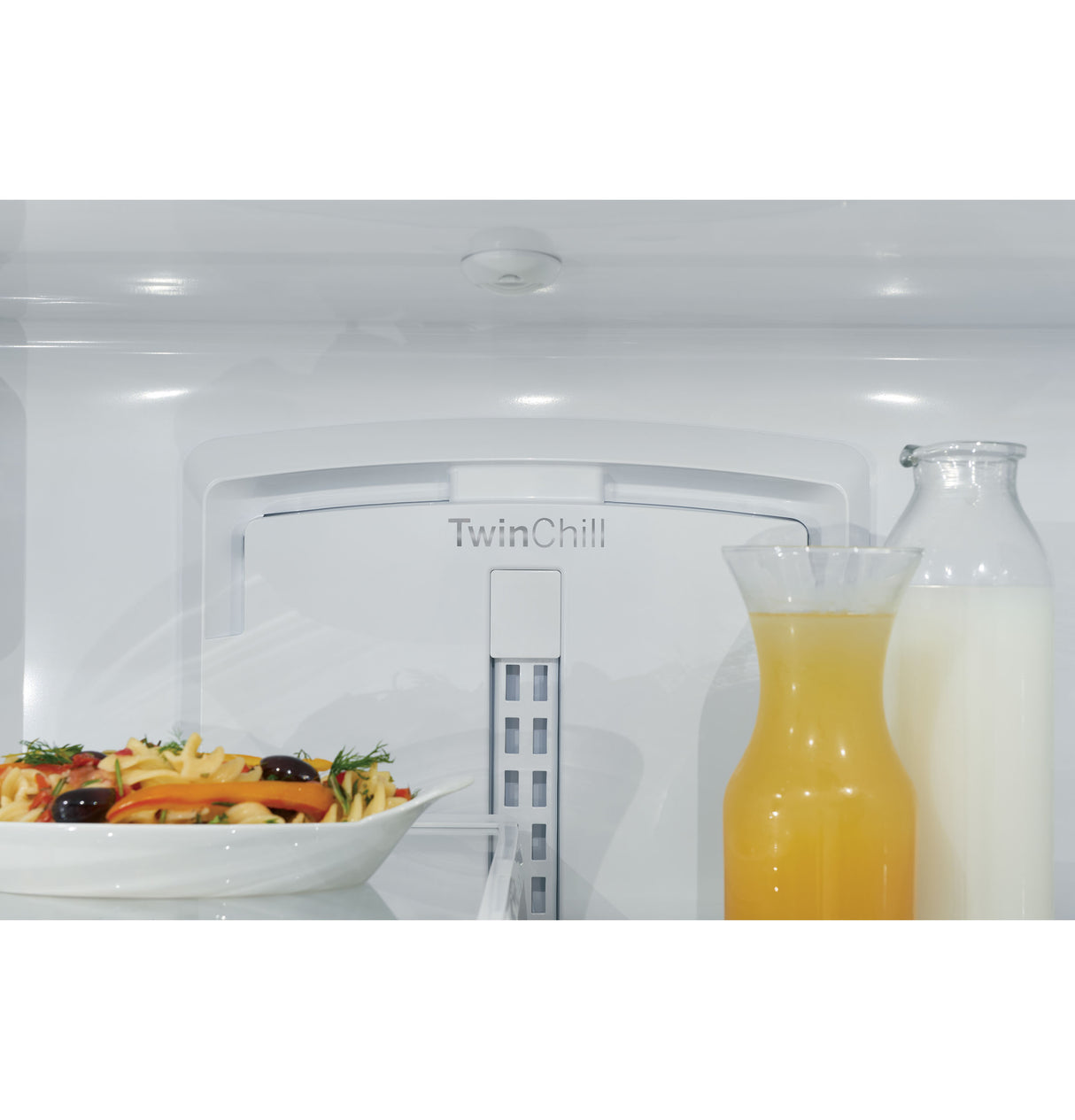 CAFE  Caf? 22.1 Cu. Ft. Smart Counter-depth French-door Refrigerator With Hot Water Dispenser - Matte Black (CYE22TP3MD1)