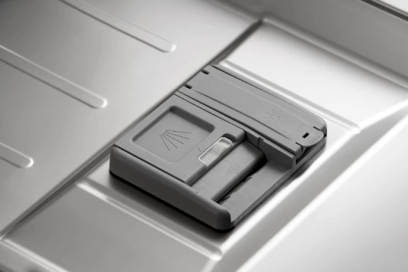 DANBY 18″ Wide Built-in Dishwasher - Stainless Steel (DDW1804EBSS)