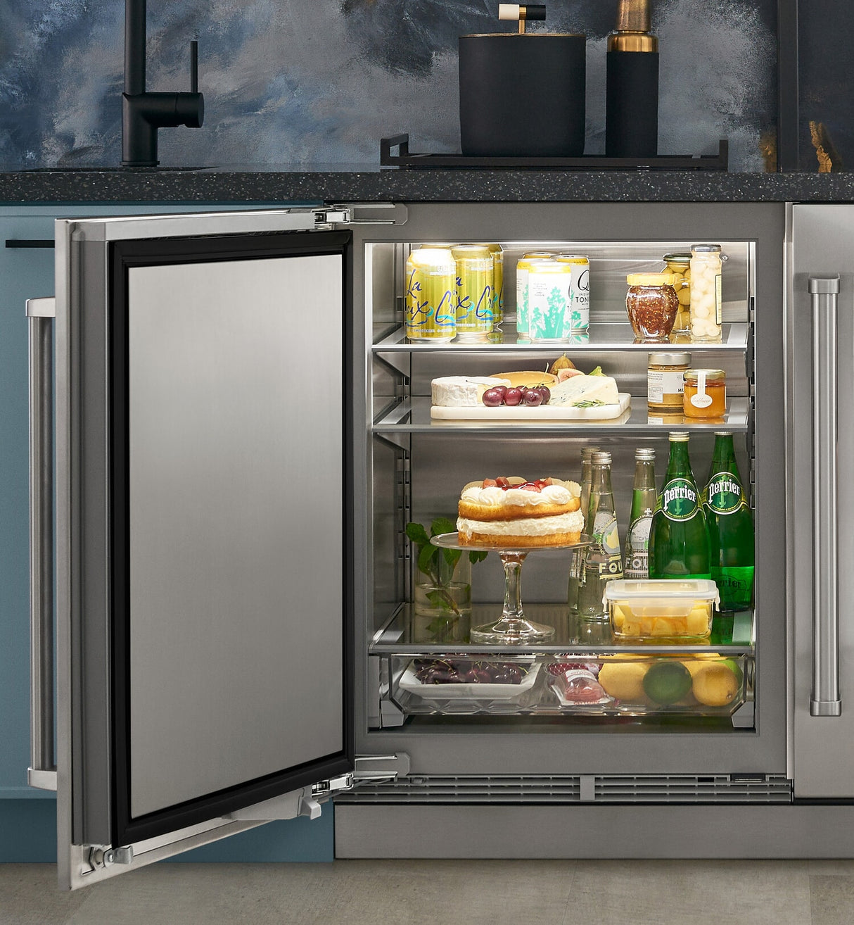 Sub-Zero 24" Outdoor Undercounter Refrigerator ? Panel Ready - Left Hinge - Stainless (DEU2450ROL)