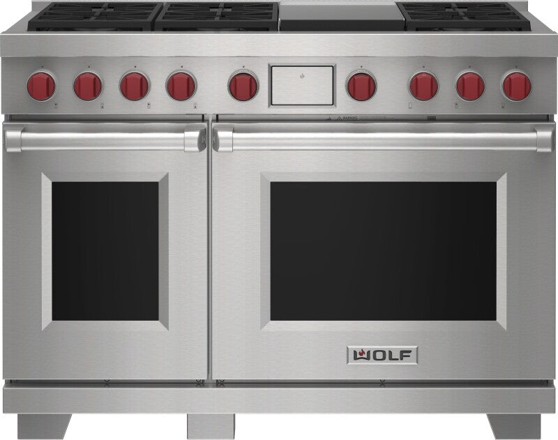 Wolf 48" Dual Fuel Range - 6 Burners and Infrared Griddle - Stainless Steel (DF48650GSP)