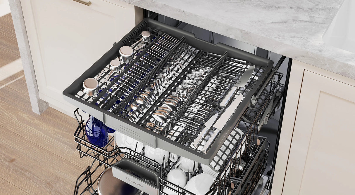 THERMADOR  Emerald® Dishwasher 24'' Masterpiece®, - Stainless Steel (DWHD640EFM)