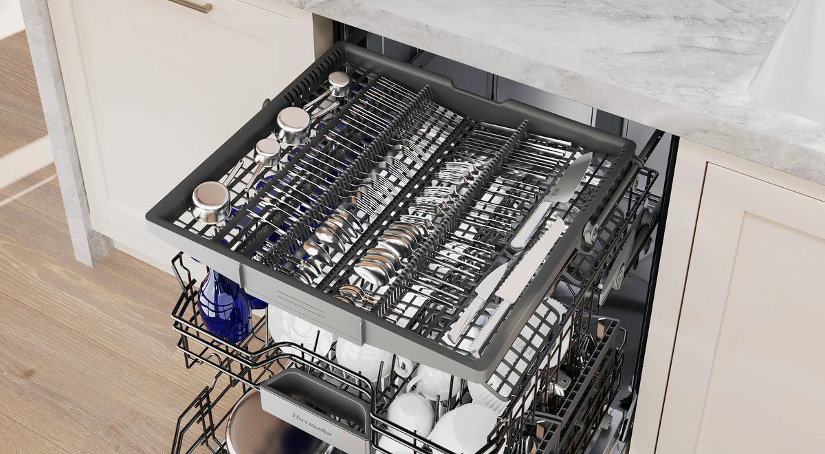 THERMADOR  Emerald® Dishwasher 24'' Custom Panel Ready - Panel Ready (DWHD640EPR)
