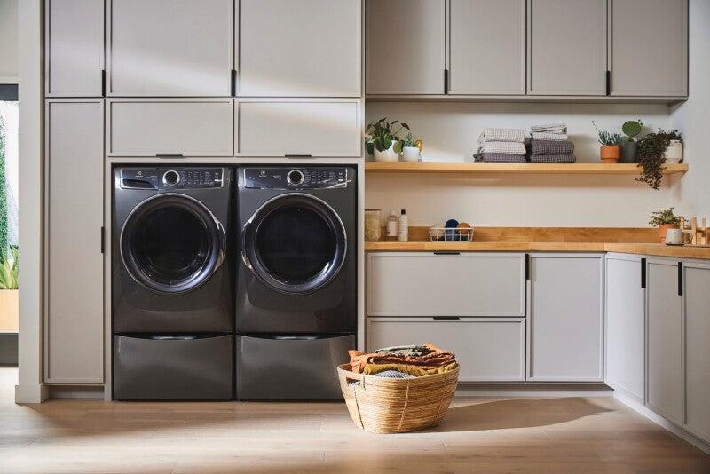 ELECTROLUX  600 Series Electric Dryer - 8.0 Cu. Ft. - Titanium (ELFE7637AT)