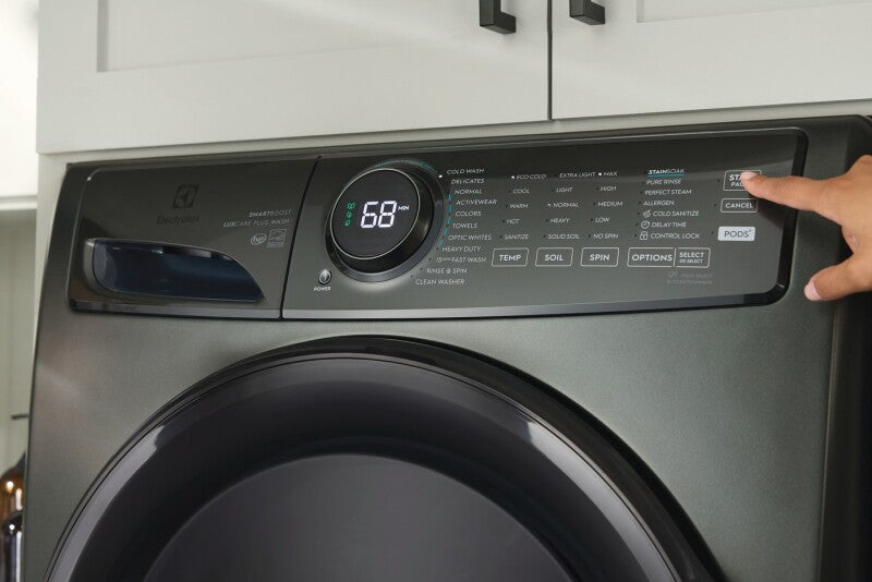ELECTROLUX  700 Series Front Load Washer with Smartboost®, designed for cold water efficiency - 4.5 Cu. Ft. - Alpine (ELFW7738AA)
