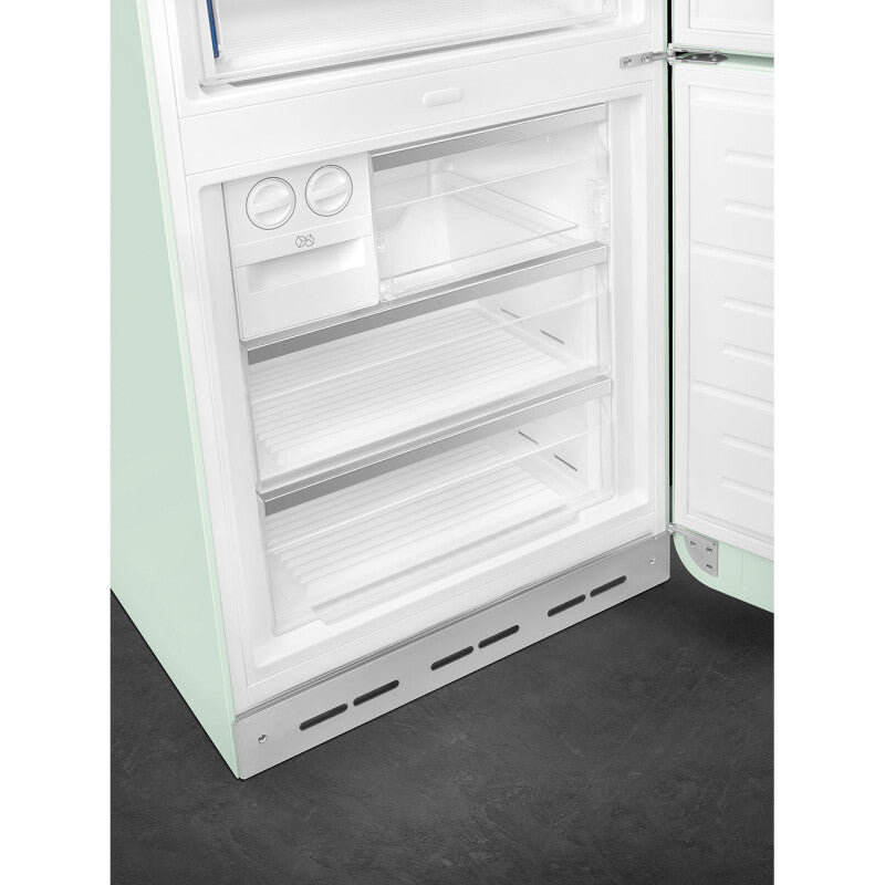 Smeg  Refrigerator Retro-style - Pastel green (FAB38URPG)