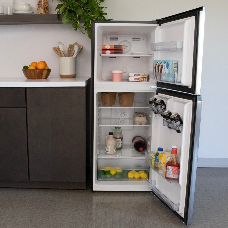 AVANTI  Avanti 7.0 cu. ft. Apartment Size Refrigerator - White (FF7B0W)