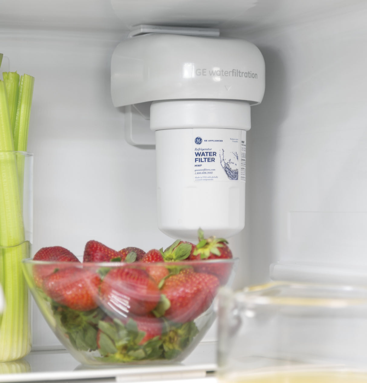 GE  24.8 Cu. Ft. Bottom-Freezer Drawer Refrigerator - Fingerprint Resistant Stainless Steel (GDE25EYKFS)