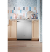 GE  Fingerprint Resistant Top Control with Stainless Steel Interior Dishwasher with Sanitize Cycle - Fingerprint Resistant Stainless (GDT650SYVFS)