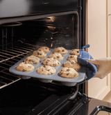 GE 30" Free-Standing Electric Convection Range with No Preheat Air Fry and EasyWash Oven Tray - Stainless Steel (GRF600AVSS)