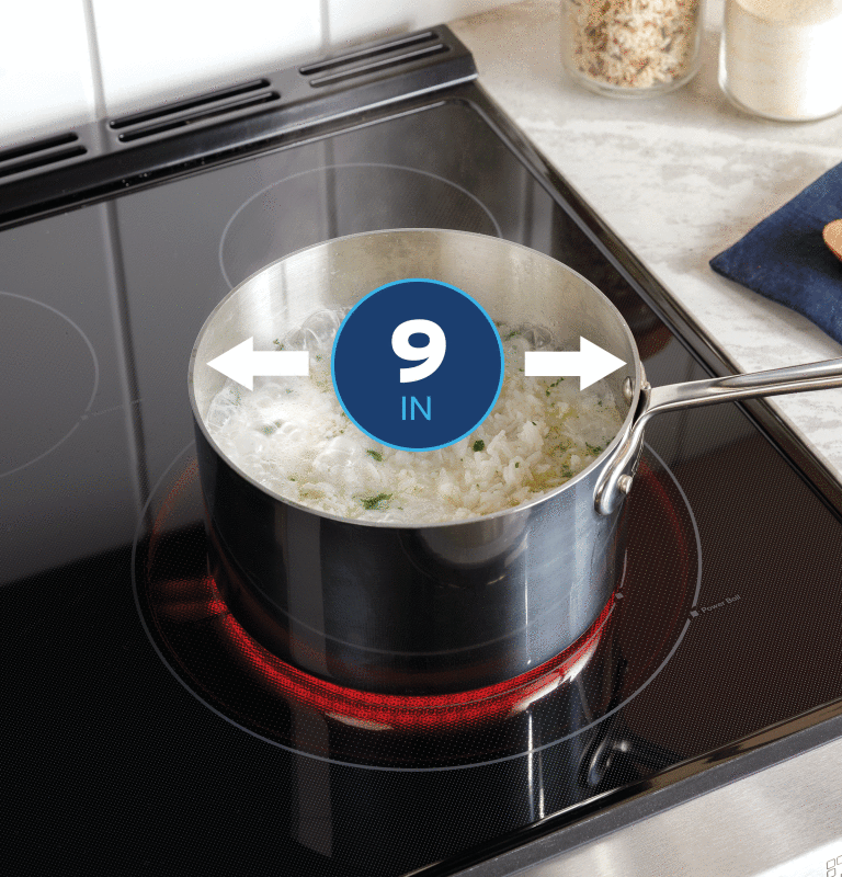GE 30" Free-Standing Electric Convection Range with No Preheat Air Fry and EasyWash Oven Tray - Stainless Steel (GRF600AVSS)