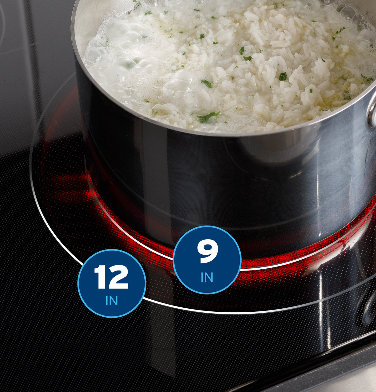 GE  30" Free-Standing Electric Convection Range with No Preheat Air Fry and EasyWash Oven Tray - Stainless Steel (GRF600AVSS)
