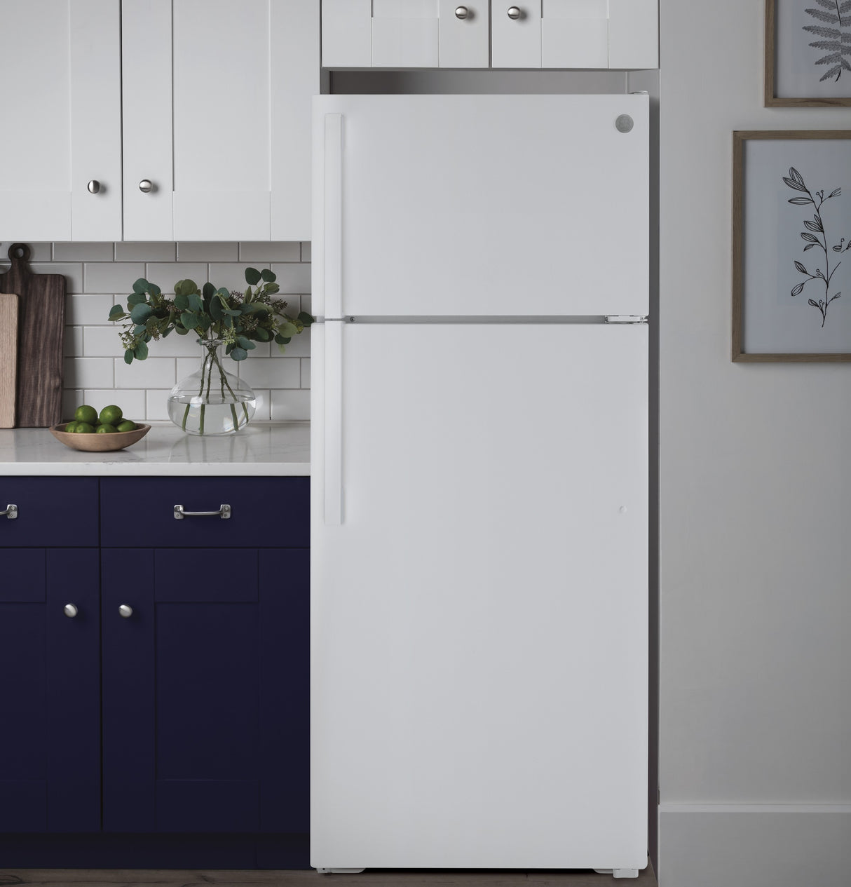 GE  15.6 Cu. Ft. Top-Freezer Refrigerator - White (GTS16DTNRWW)