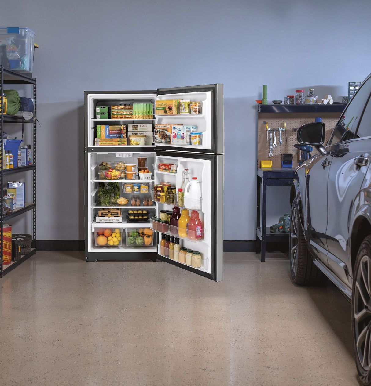GE 32.8-Inch 21.9 Cu. Ft. Garage Ready Top-Freezer Refrigerator - Fingerprint Resistant Slate (GTS22KMNRES)