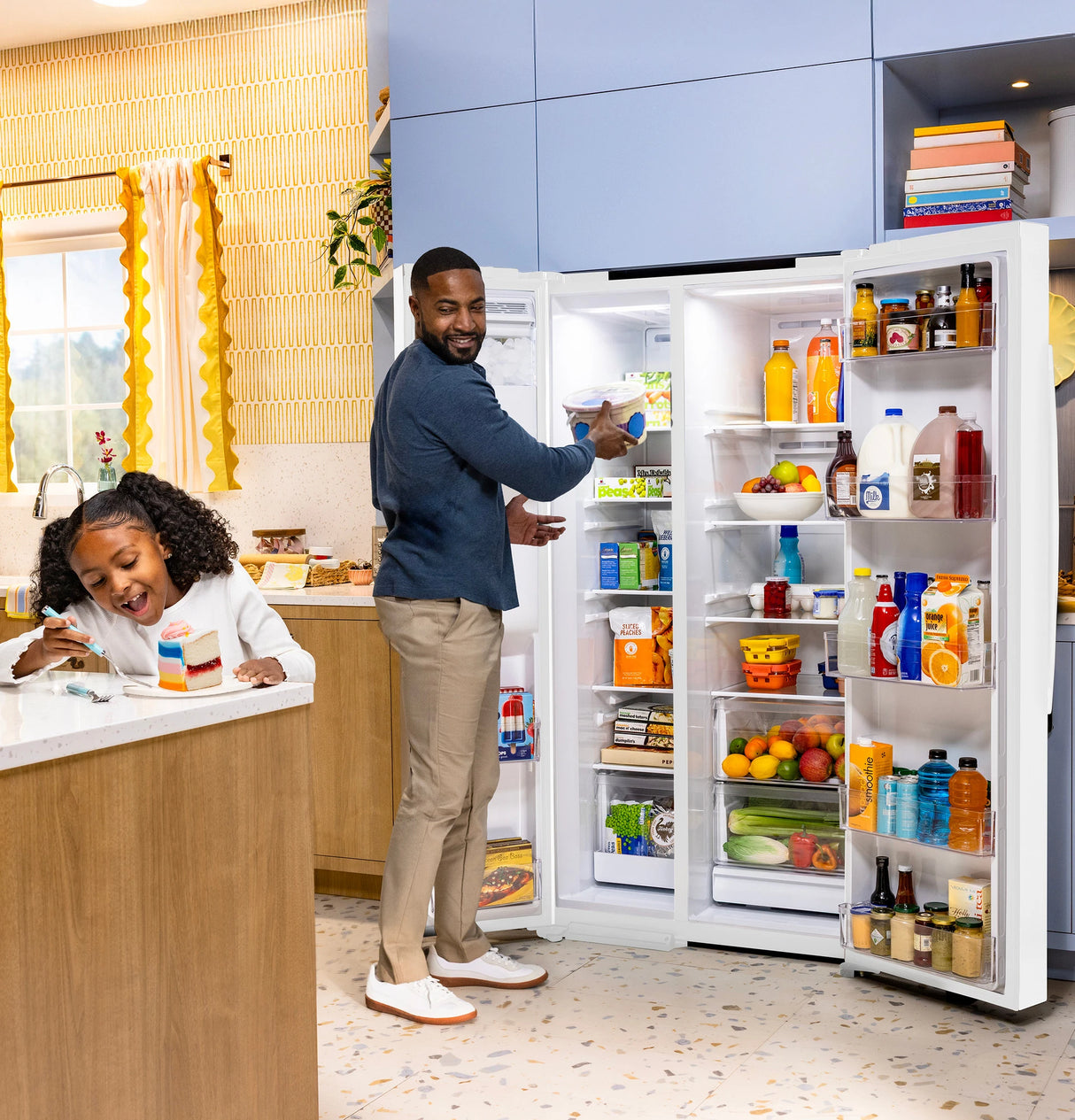 GE  23.6 Cu. Ft. Counter-Depth Side-By-Side Refrigerator with Extra Tall Dispenser and In-Door Icemaker - White (GZE24NGYWW)