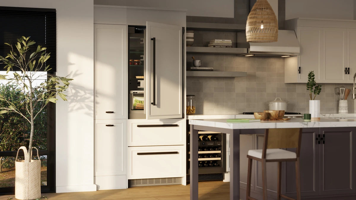 LIEBHERR  Fully Integrated Bottom Freezer Refrigerator with BioFresh - Other (HCB1590G)