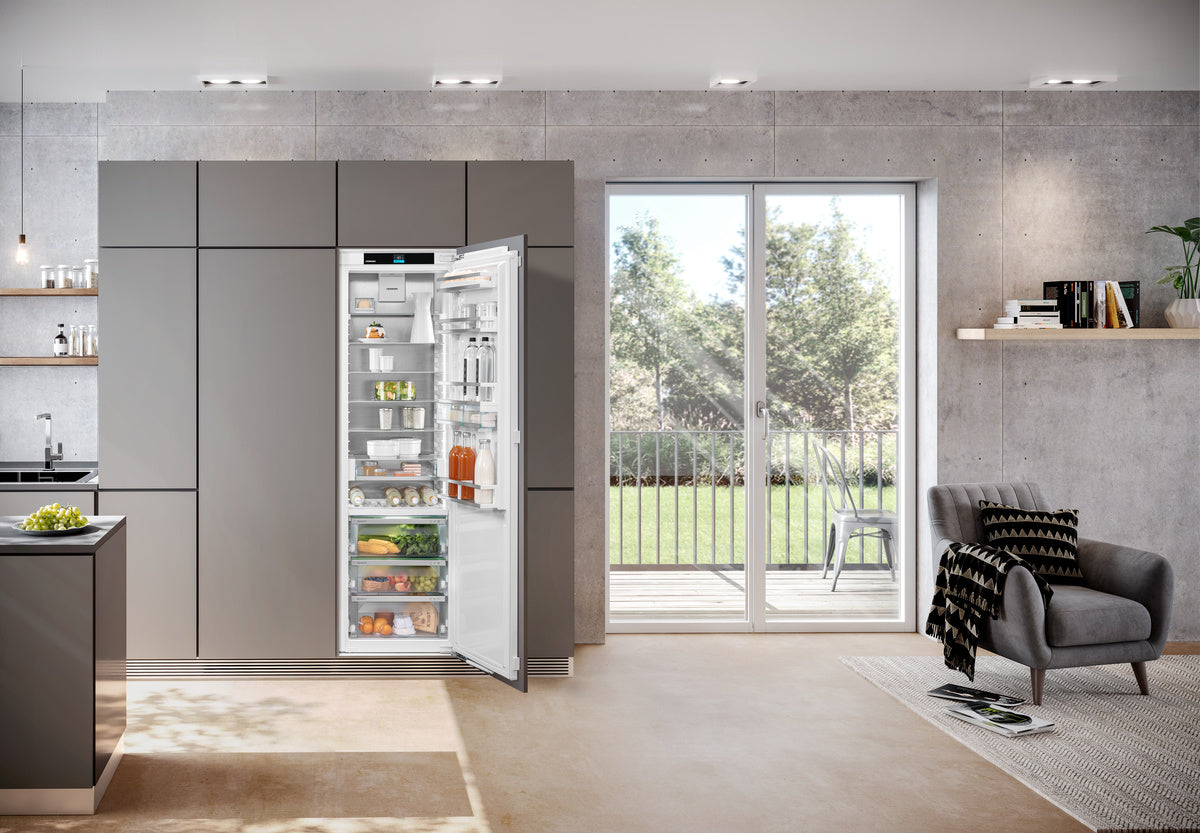 LIEBHERR  Fully Integrated Refrigerator with BioFresh, Right Hinged - Panel Ready (IRB5160)