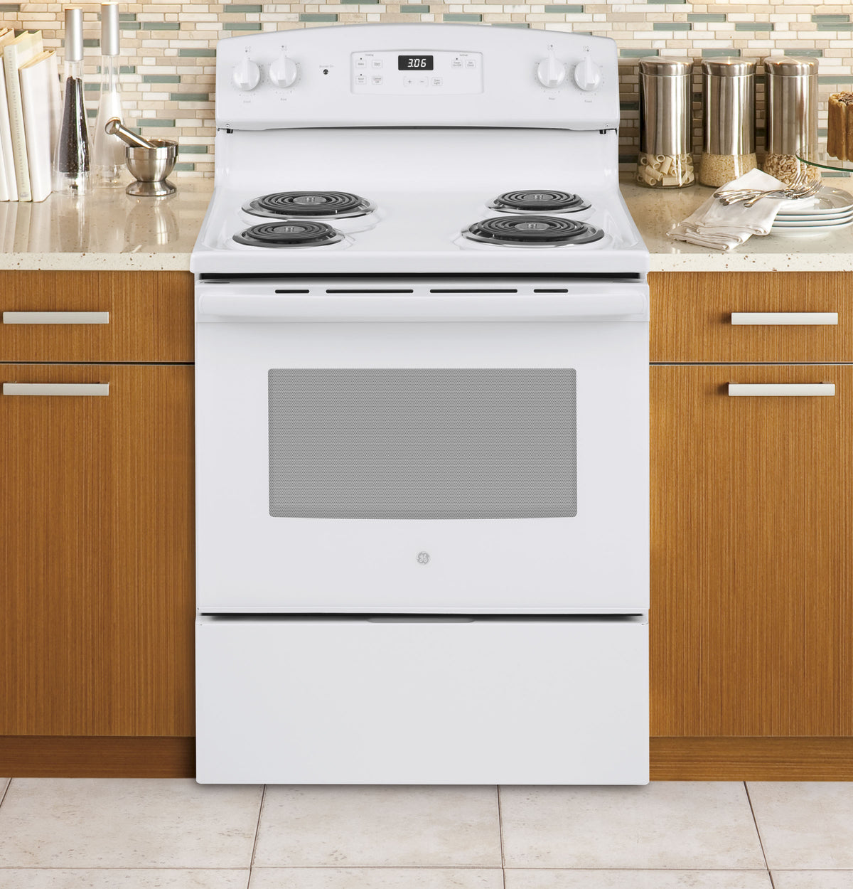 GE  30" Free-Standing Electric Range - White (JBS360DMWW)