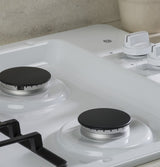 GE 30" Built-In Gas Cooktop with Dishwasher-Safe Grates - White (JGP3030DLWW)