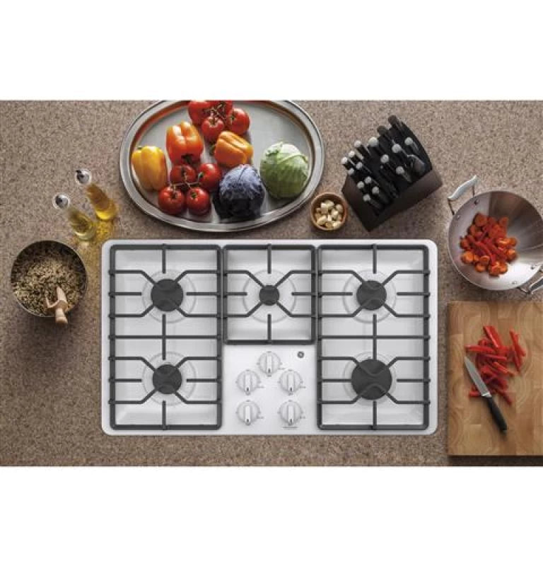 GE 36" Built-In Gas Cooktop with Dishwasher-Safe Grates - White (JGP3036DLWW)