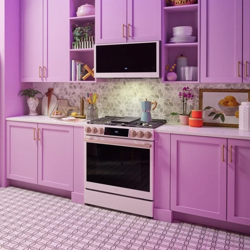 LG Studio LG STUDIO 6.3 cu. ft. InstaView® Gas Slide-in Range with ProBake Convection® and Air Fry - Essence White (LSGS6338N)