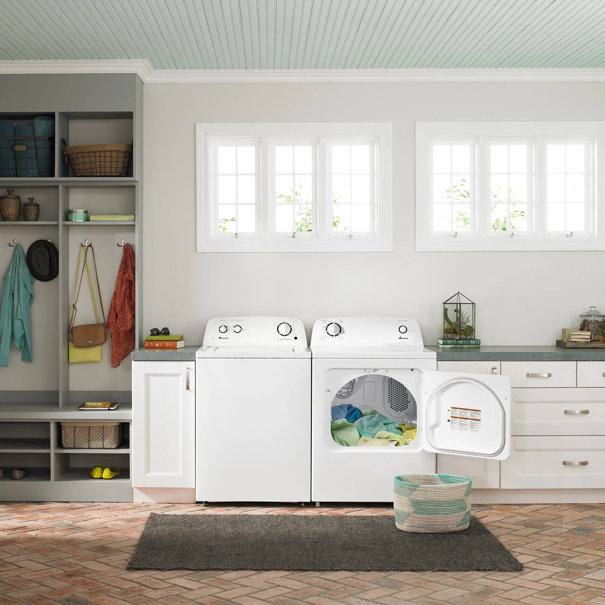 AMANA  6.5 cu. ft. Gas Dryer with Wrinkle Prevent Option - White (NGD4655EW)