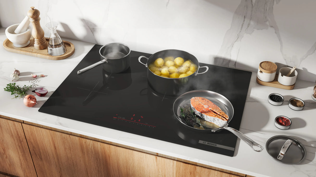 BOSCH 500 Series Induction Cooktop 30'' Without Frame - Black (NIT5063UC)
