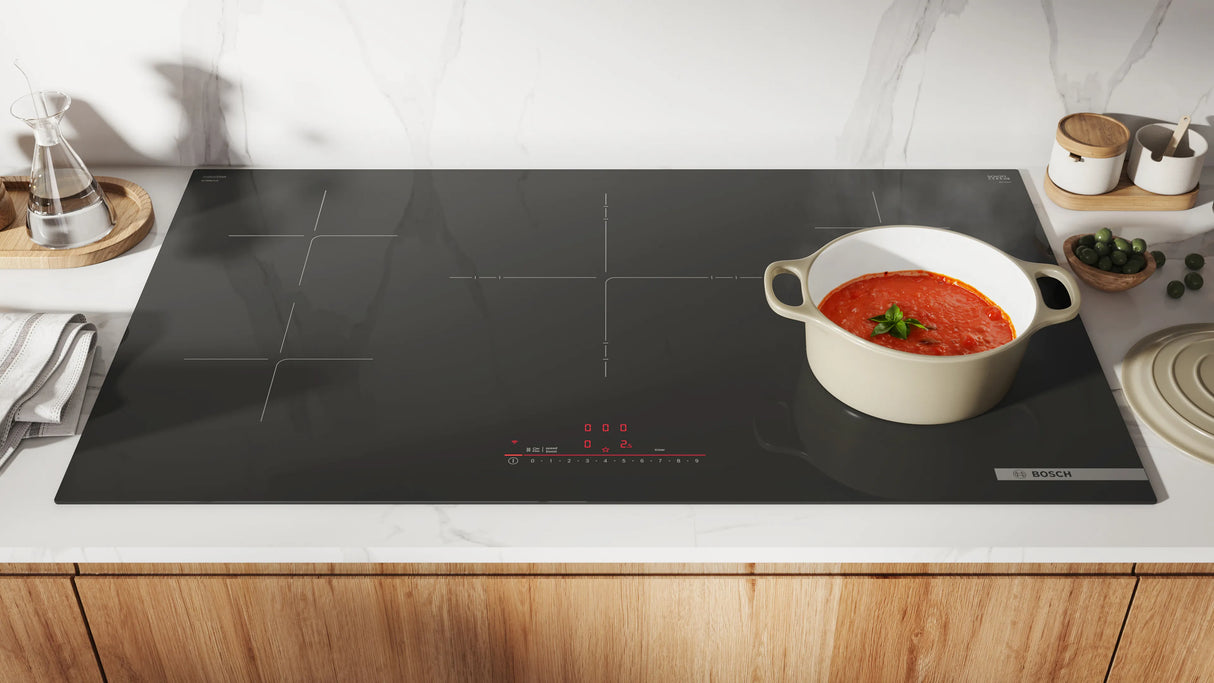 BOSCH 500 Series Induction Cooktop 36'' Without Frame - Black (NIT5663UC)