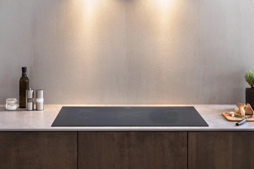 BERTAZZONI  36 5 Induction Zones Cooktop - Nero (P365IAE)