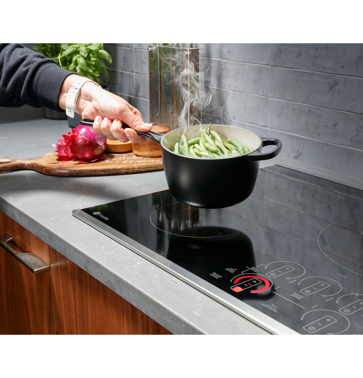 GE Profile  30" Built-In Touch Control Induction Cooktop - Black (PHP9030DTBB)