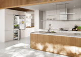 Liebherr  Fridge-freezer with BioFresh Professional and NoFrost, Right Hinged - Stainless (SCB7760IM)