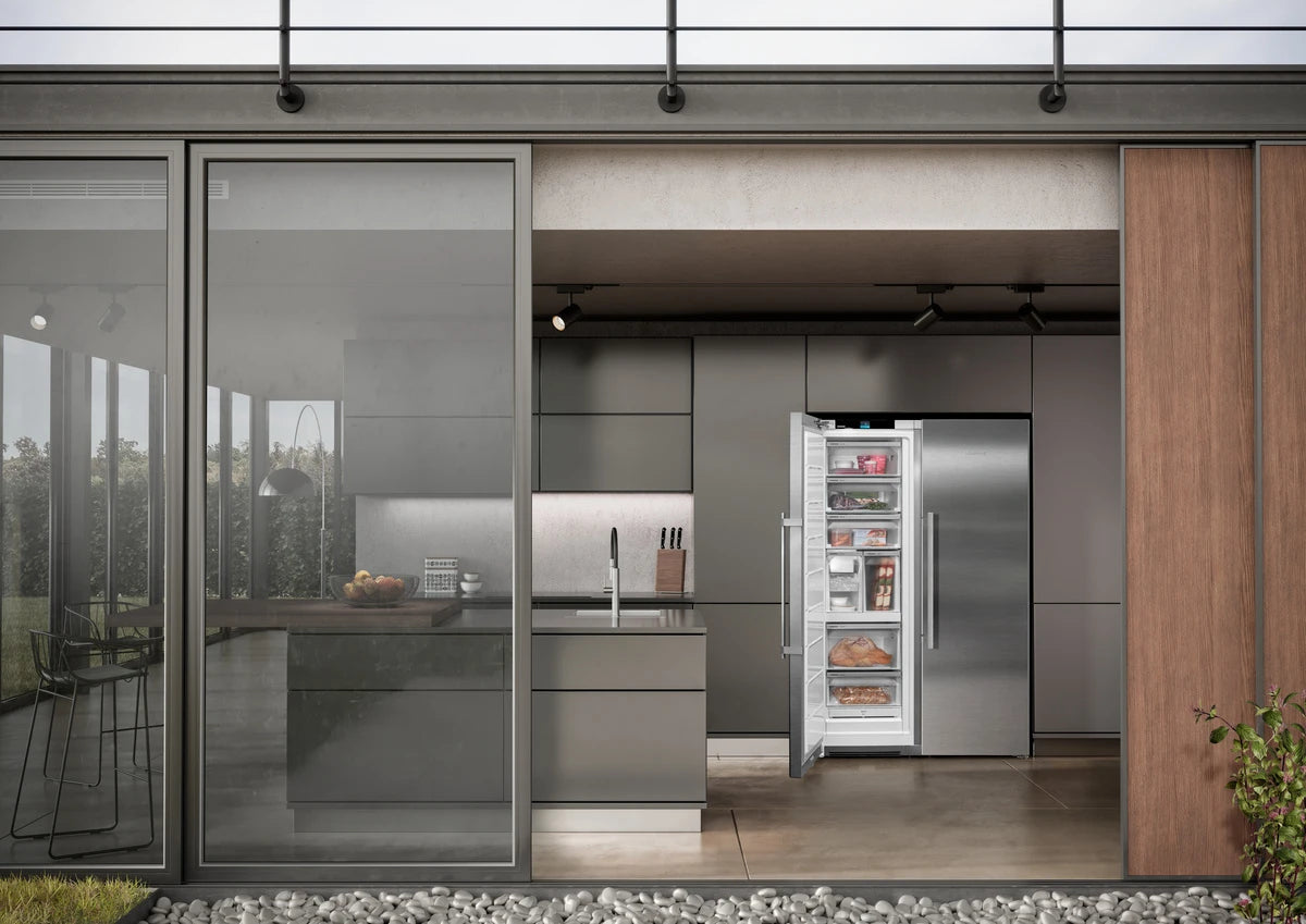 LIEBHERR  Freestanding freezer with NoFrost and IceTower - Other (SF5291)