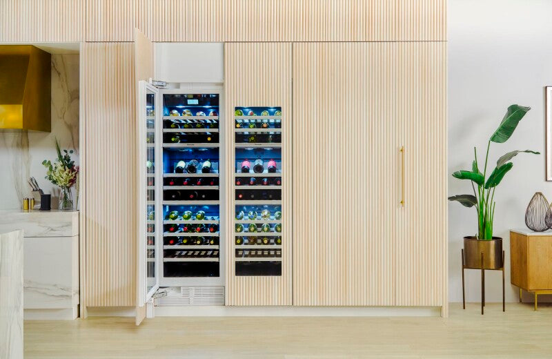 Thermador Built-in Wine Cooler with Glass Door 24" Built-in Wine Cooler with Glass Door 24'' - Panel Ready (T24IW905SP)