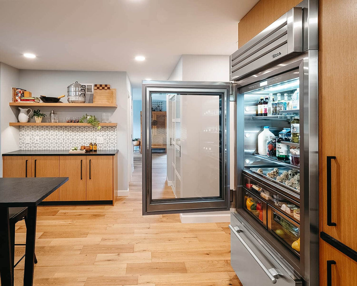 True Residential  30″ Solid Door Refrigerator with Bottom Freezer - Stainless Steel (TR30RBFLSSA)